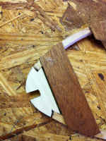 TLHand_17_RibNotchedNose.jpg (338467 bytes)